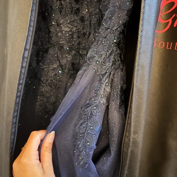 Navy Prom Dress Size 00 with Pockets - Picture 6 of 9